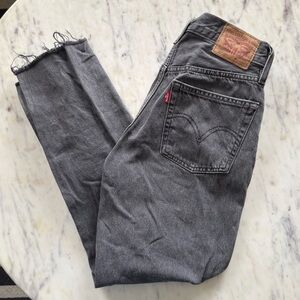 Levi’s 501 Cropped 24” Black Jeans